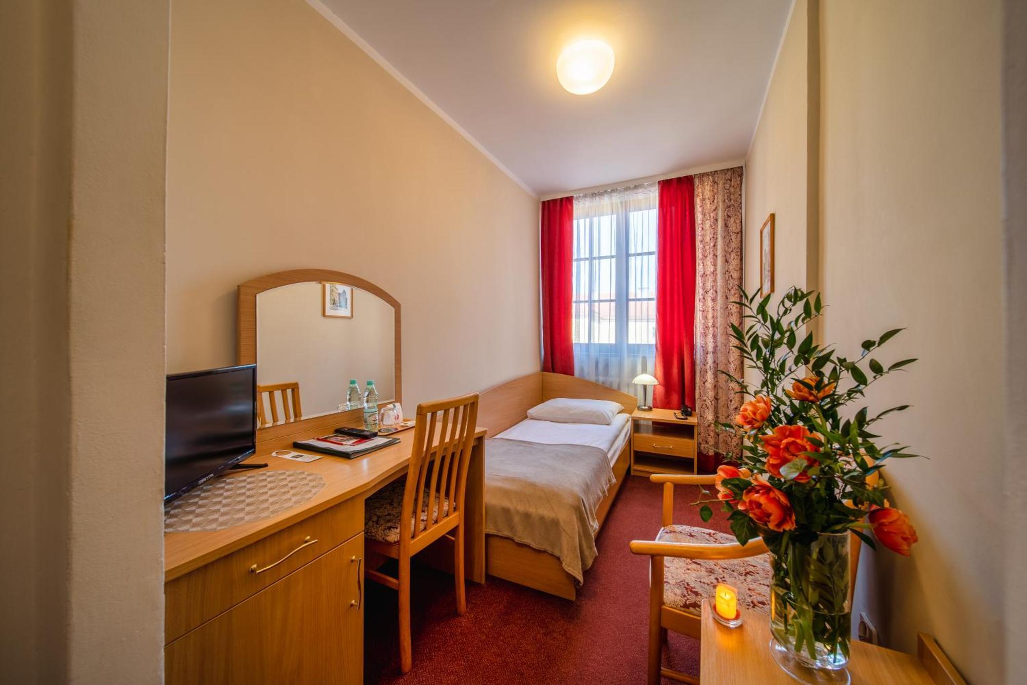 Hotel Gromada Torun Exterior photo